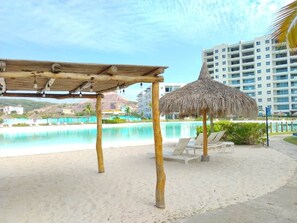 Property grounds - Apartment next to a crystal-clear lagoon (Mazatlán)
