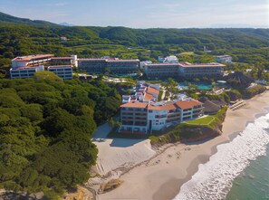 Exterior - Two-Bedroom Lock-off Armony Suite – Ocean View (Bahía de Banderas)