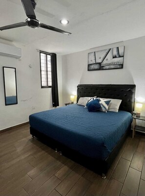 3 bedrooms, Internet, bed sheets - Casa Chelly - Located a few blocks from the heart of Merida's historic center. (Mérida)