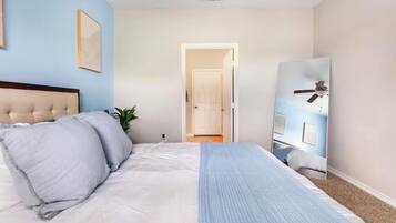 2 slaapkamers, een strijkplank/strijkijzer, wifi, beddengoed