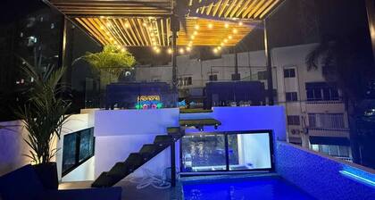 Aqua Vista Suite – Steps from the Rooftop Pool