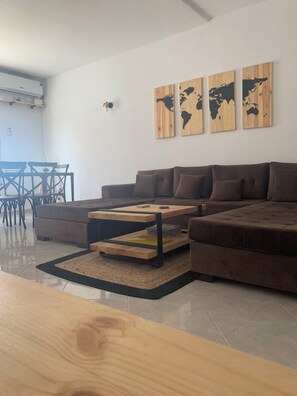 Living area - "DAR MIDOUN " Villa in the center of town with private swimming pool. (Djerba Midun)