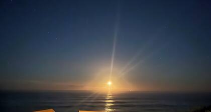 Stunning Ocean Views! 2-bedroom house, private beach in Melbourne Beach, FL