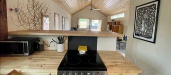 La Palomita - Modern Casita in the Heart of Marfa TX