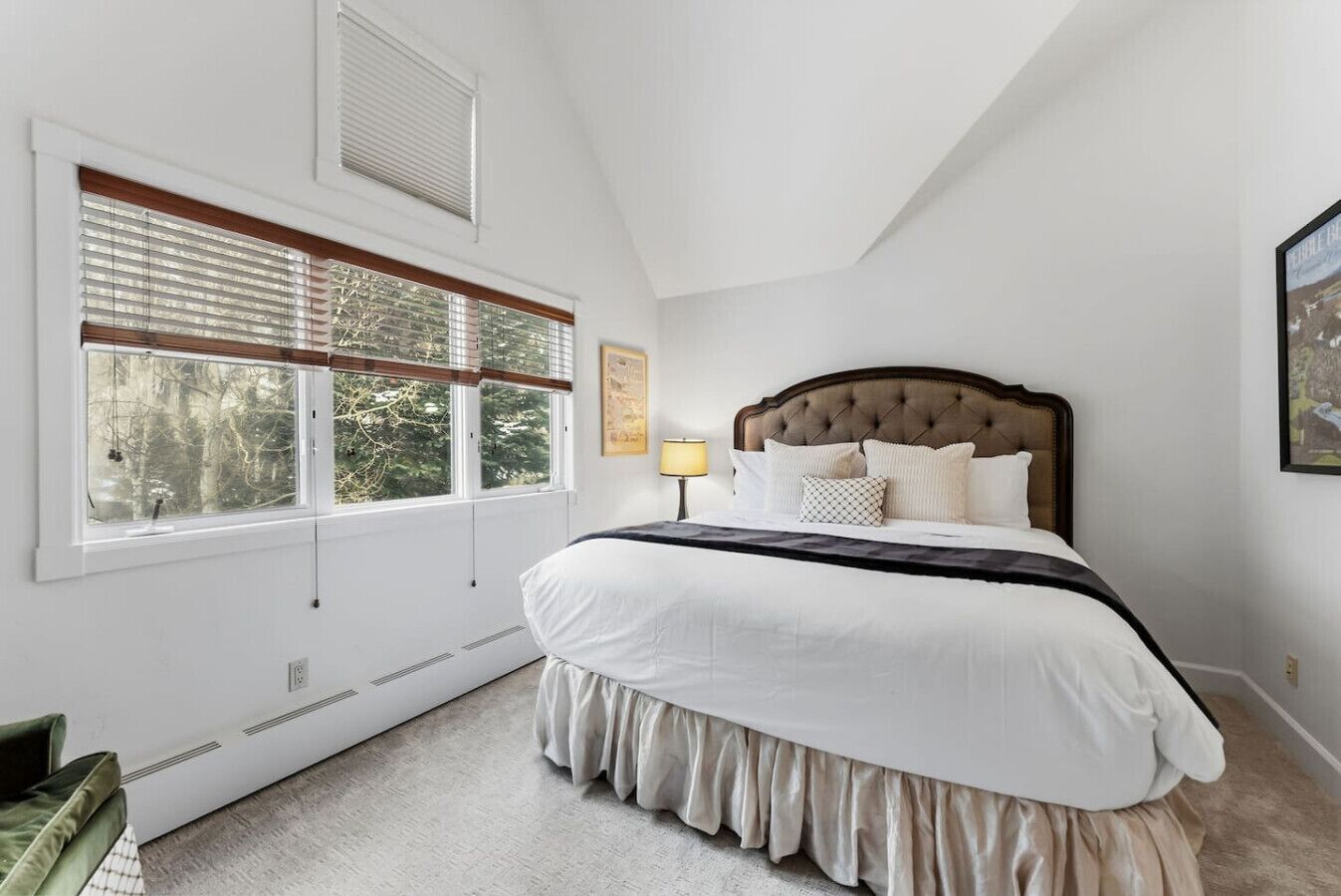 5 chambres, fer et planche à repasser, Wi-Fi, draps fournis