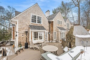 屋外ダイニングエリア