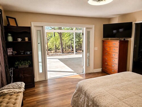 Lake Eufaula Escape | Pool Table & Game Room