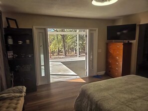 Iron/ironing board, WiFi, bed sheets - Family-Friendly 4BR Near Lake Eufaula w/ Game Room (Georgetown)