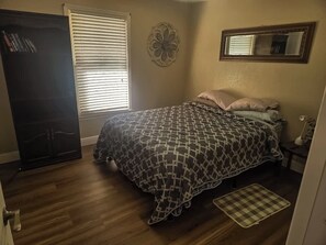 Iron/ironing board, WiFi, bed sheets - Family-Friendly 4BR Near Lake Eufaula w/ Game Room (Georgetown)