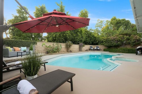 177 | *Upscale Modern HOME| Pool | SPA | PingPong