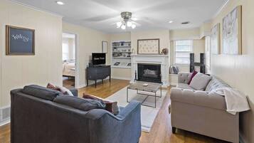 TV, fireplace, offices