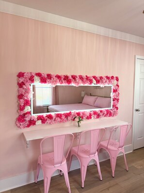 2 chambres, fer et planche à repasser, Wi-Fi, literie fournie