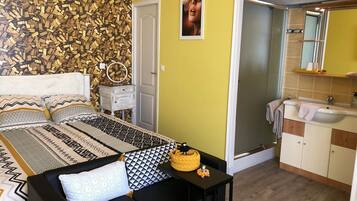 1 Schlafzimmer, Bügeleisen/Bügelbrett, Internetzugang, Bettwäsche