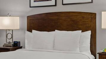 1 bedroom, in-room safe, iron/ironing board, free WiFi