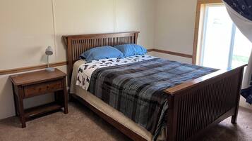 6 bedrooms, WiFi, bed sheets