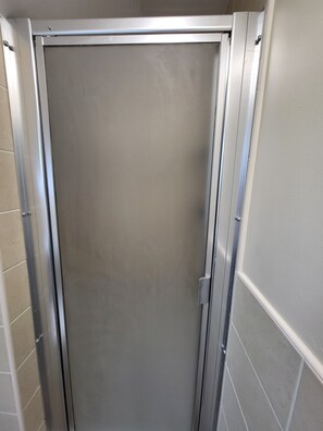 Interior - Centrally located, spacious house (Witney)