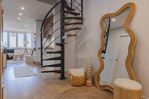 Interior - 182 Sunset Duplex - by Feeling Inn (Cascais)