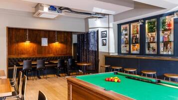 Bar (en la propiedad)