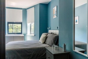 Deluxe Double Room, Non Smoking, Park View | Soundproofing, iron/ironing board, free WiFi - Ruby Pub and Hotel  (Brighton and Hove)