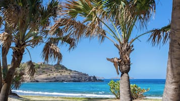 Beach nearby, sun-loungers