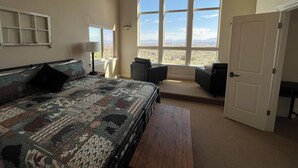 4 chambres, fer et planche à repasser, Wi-Fi, draps fournis