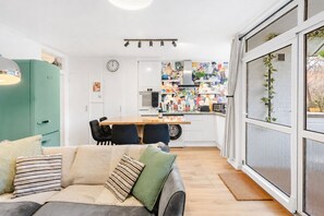 Interior - Stylish 2 bed by Southbank/London Eye (London)