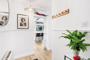 Interior - Stylish 2 bed by Southbank/London Eye (London)