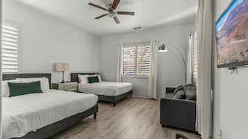 6 slaapkamers, een strijkplank/strijkijzer, wifi, beddengoed