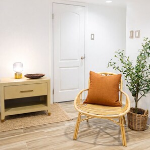 Interior - Stylish & Cozy Home ~20min from Manhattan, Newark Airport, Metlife Stadium (Jersey City)