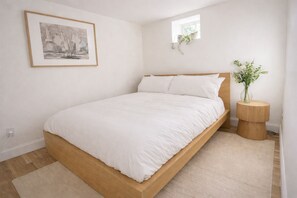 1 bedroom, iron/ironing board, WiFi, bed sheets - Stylish & Cozy Home ~20min from Manhattan, Newark Airport, Metlife Stadium (Jersey City)