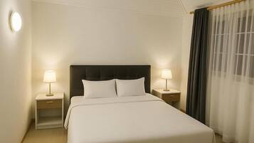 Iron/ironing board, free WiFi