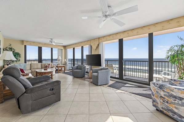 Living area - Stunning Oceanfront 3-Bedroom, 2-Bath Condo – Breathtaking Views! (New Smyrna Beach)