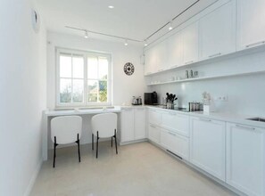 Private kitchen - Rhine Valley luxury residence in Röhndorf (Bad Honnef)