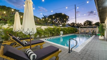 Tirai kedap cahaya, setrika/meja setrika, dan Wi-Fi gratis