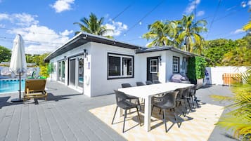 Blackout drapes, iron/ironing board, free WiFi