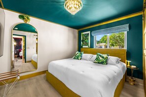 Blackout curtains, iron/ironing board, free WiFi - 5 Min to Beach Heated Pool Hot Tub BBQ  (Pompano Beach)