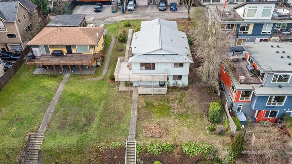 Exterior - Emerald Hill City Retreat - 2BR (Seattle)