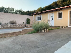 Monolocale, fumatori