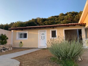 Studio, hút thuốc