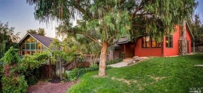 Charming Home in Penngrove