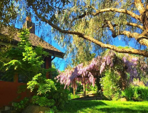 Charming Penngrove Compound