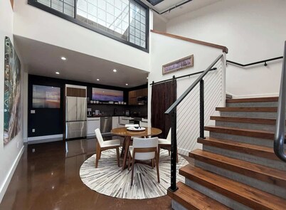Lavender Suite @ Petaluma Warehouse Lofts