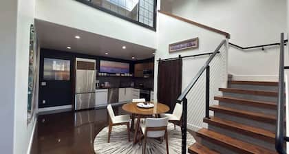 Lavender Suite @ Petaluma Warehouse Lofts