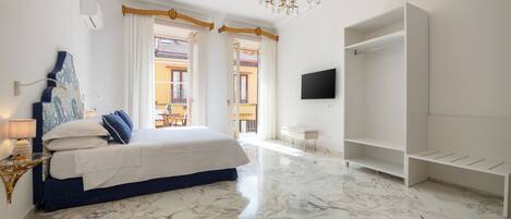 3 chambres, coffres-forts dans les chambres, bureau