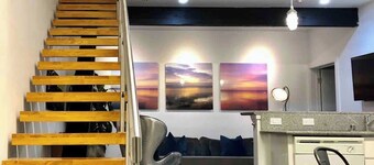 Stylish 2 bed loft apartment.