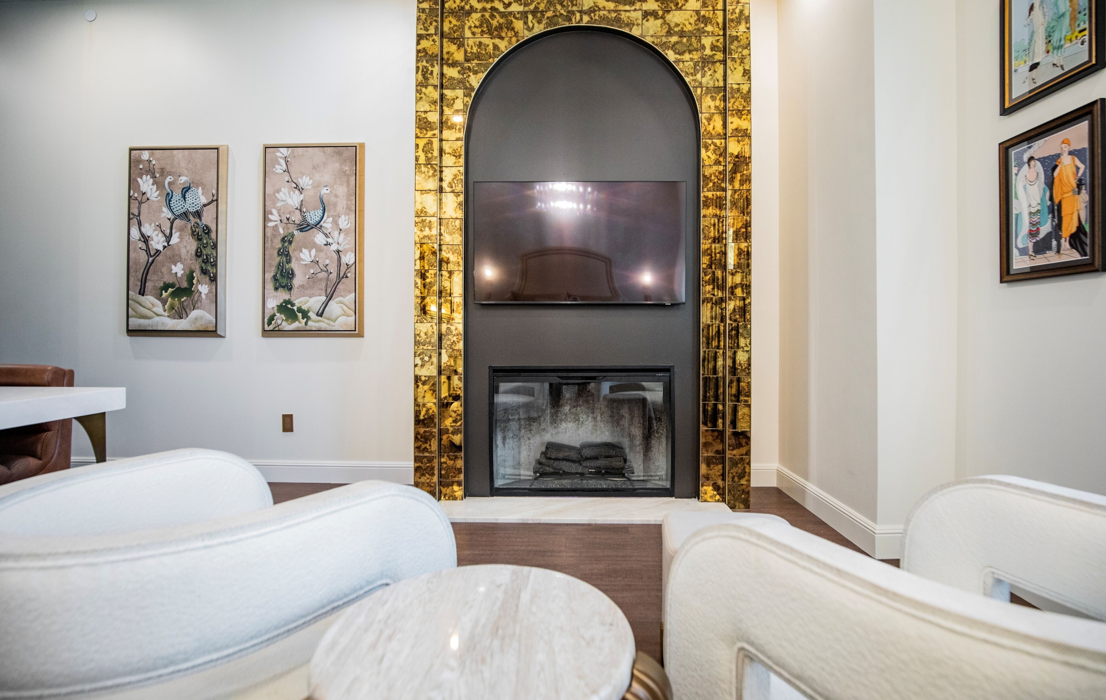 Superior Suite, City View | Interior