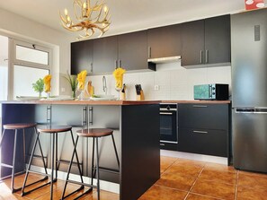 Microwave, oven, stovetop, dishwasher