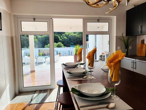 A six-person home with a private pool in the village of Biscoitos