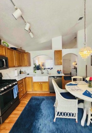 Microwave, oven, stovetop, dishwasher