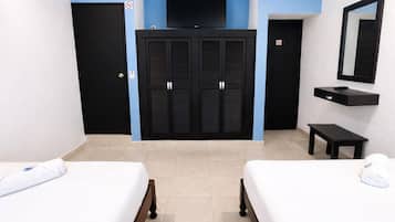 Planxa i posts de planxar i wifi gratuïta